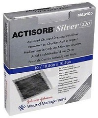 MEDICAZIONE IN CARBONE ATTIVO CON ARGENTO ACTISORB SILVER 10,5X10,5 CM 3 PEZZI - farmasconti.eu