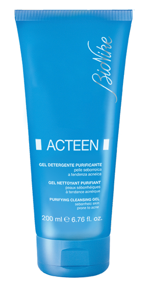 AKNET GEL DETERGENTE PURIFICANTE 200 ML - farmasconti.eu
