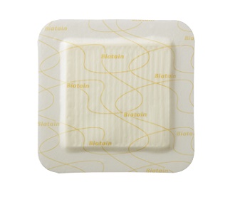 MEDICAZIONE BIATAIN IN SCHIUMA DI POLIURETANO CON BORDO ADESIVO IN SILICONE 10X10 CM 10 PEZZI - farmasconti.eu